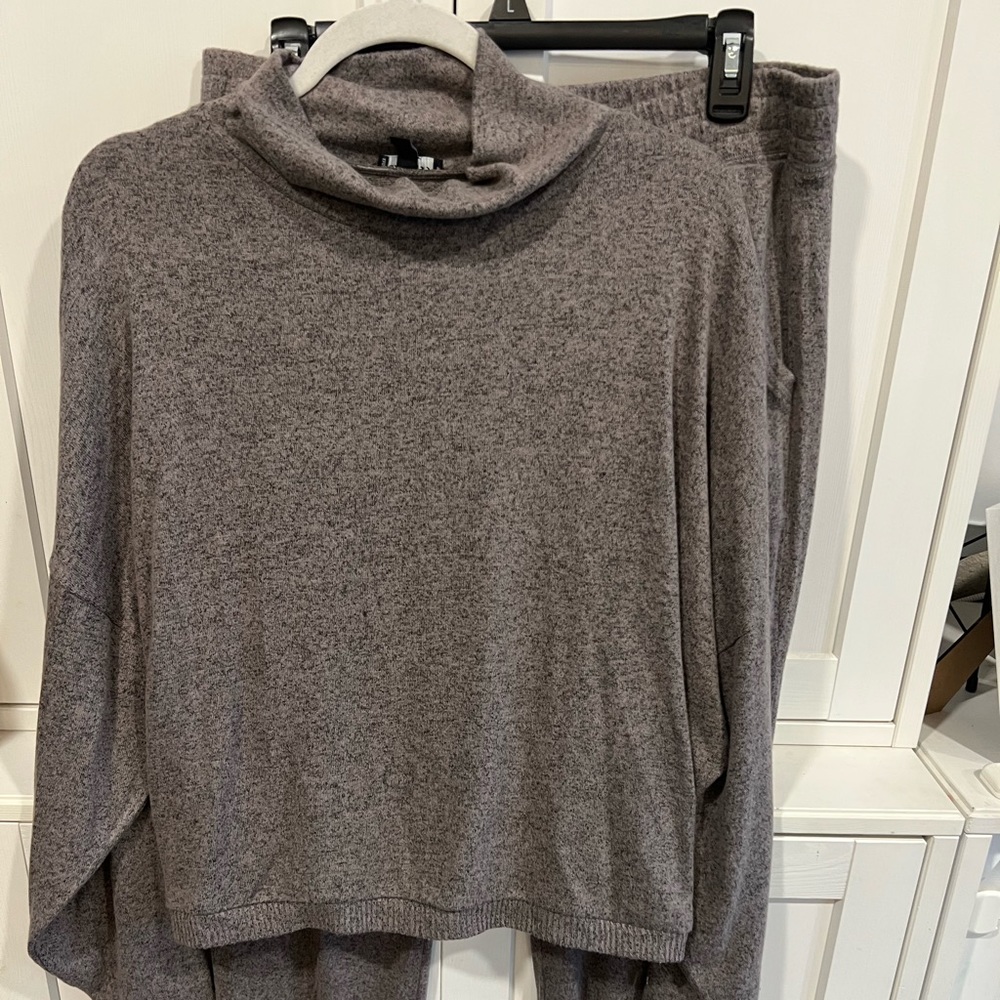 Express lounge outfit.